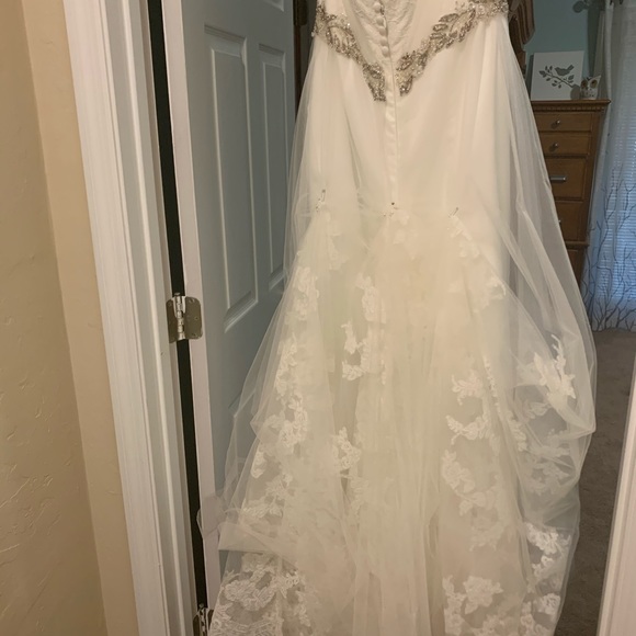 Wedding dress -Casablanca bridal - Picture 7 of 8